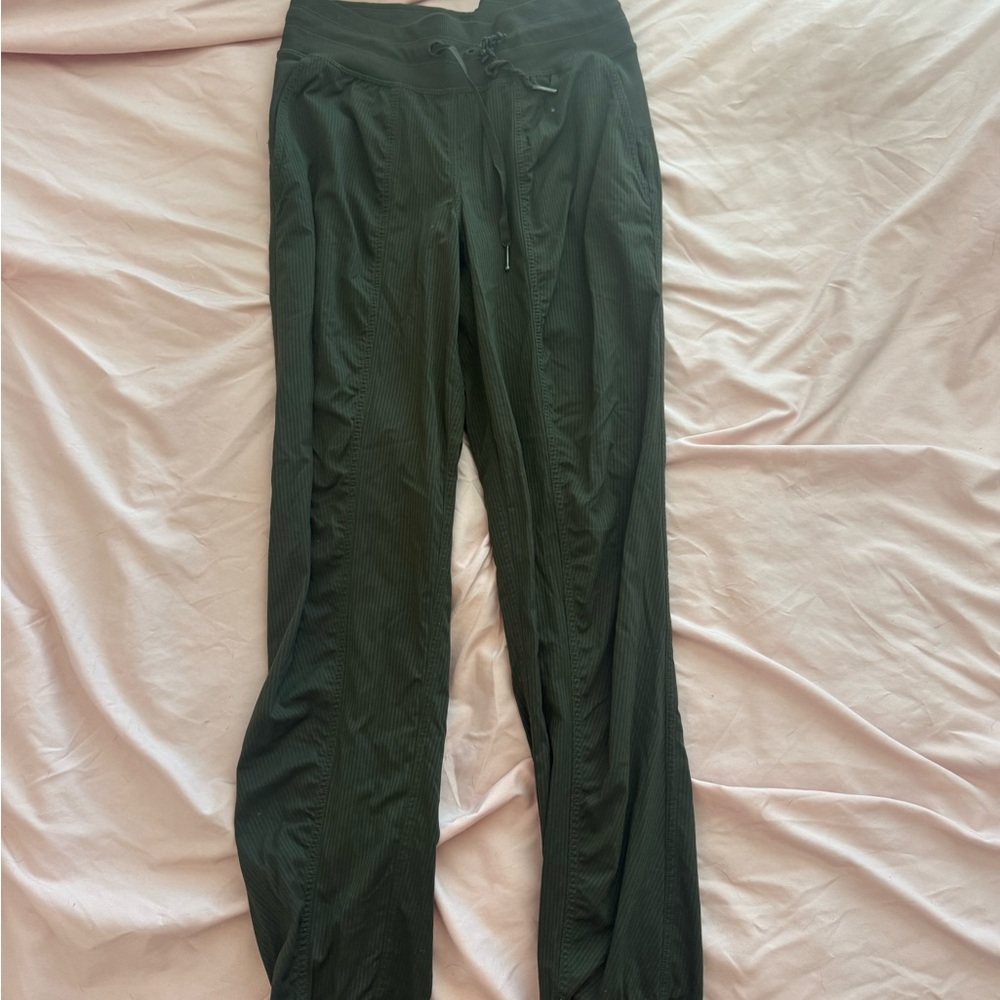 Lululemon Women's green Pants